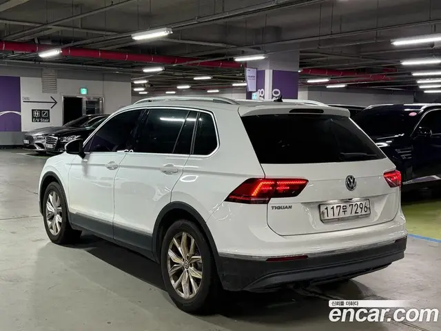Volkswagen Tiguan 2020 2.0 автомат (гидро), миниатюра 4