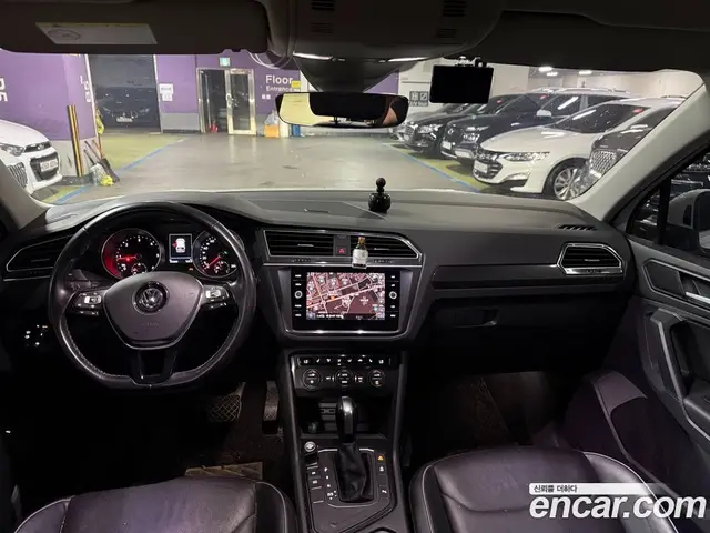 Volkswagen Tiguan 2020 2.0 автомат (гидро), миниатюра 7