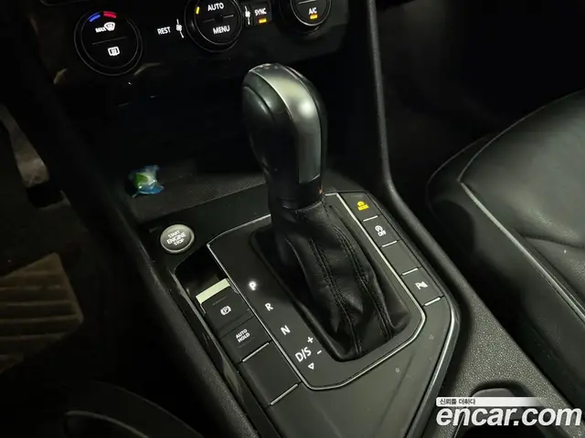 Volkswagen Tiguan 2020 2.0 автомат (гидро), миниатюра 9
