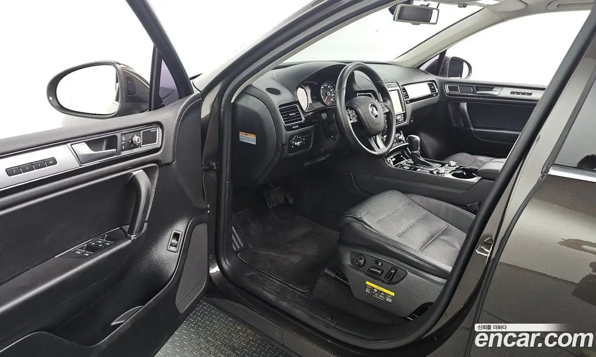 Volkswagen Touareg 2015 3.0 автомат (гидро), фото 10