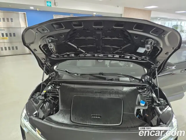 Volvo EX30 2025 0.2 автомат (гидро), миниатюра 6
