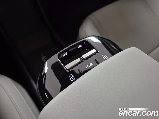 Volvo EX30 2025 0.2 автомат (гидро), миниатюра 9