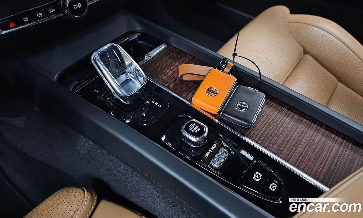 Volvo S60 2021 2.0 автомат (гидро), фото 9 Volvo S60 2021 2.0 автомат (гидро), фото 9