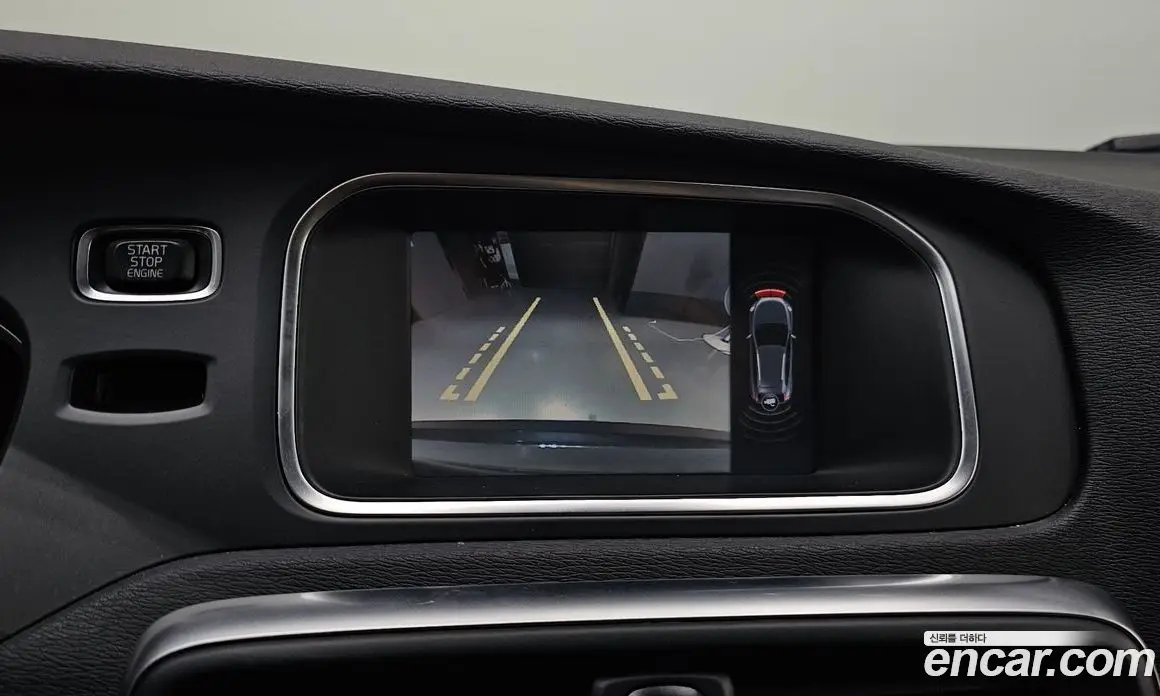 Volvo V40 2015 2.0 автомат (гидро), фото 16 Volvo V40 2015 2.0 автомат (гидро), фото 16