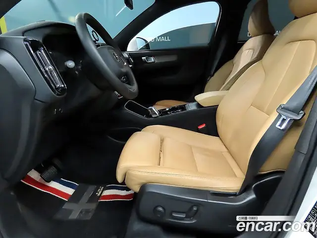 Volvo XC40 2021 2.0 автомат (гидро), миниатюра 6