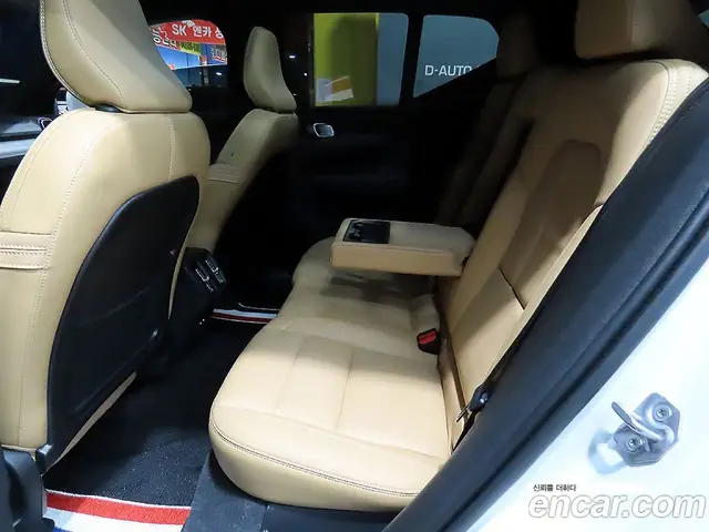 Volvo XC40 2021 2.0 автомат (гидро), миниатюра 7