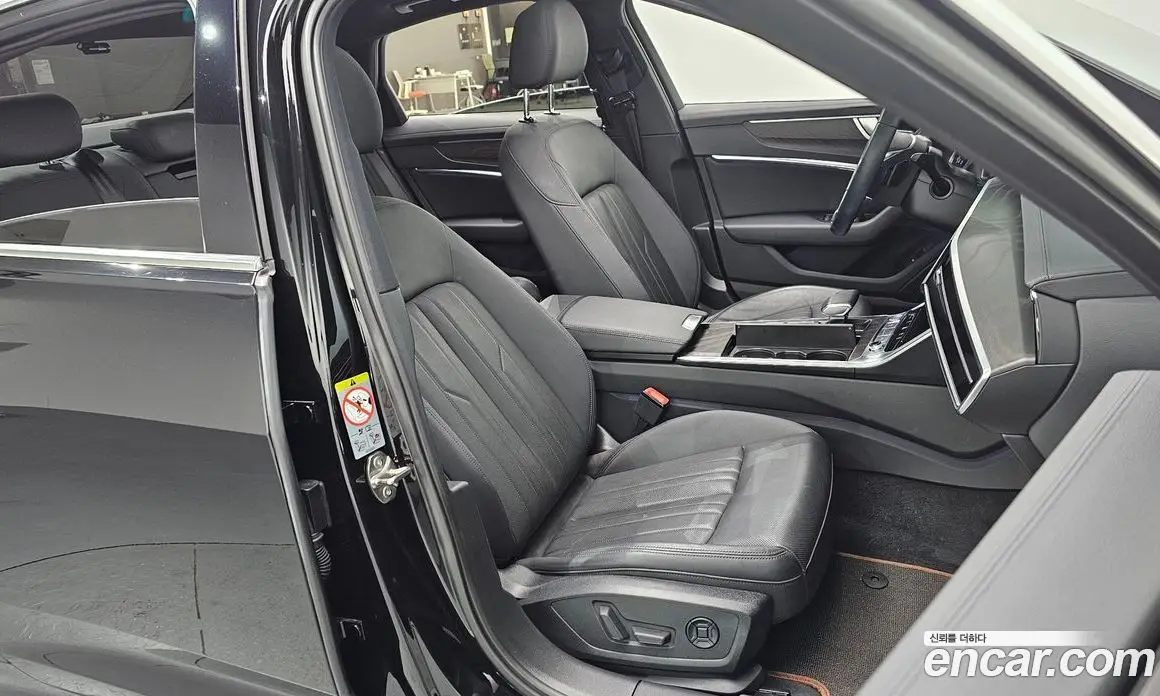 Audi A6 2020 2.0 автомат (гидро), фото 11