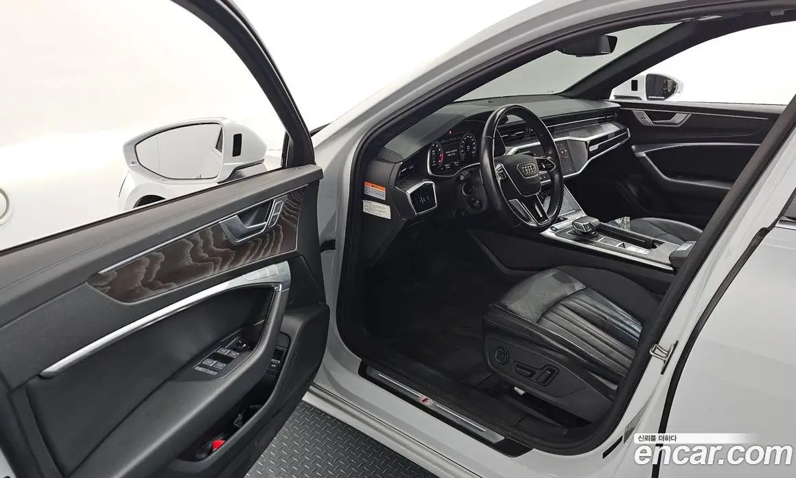Audi A6 2021 2.0 автомат (гидро), фото 10