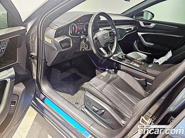 Audi A6 2021 2.0 автомат (гидро), миниатюра 11