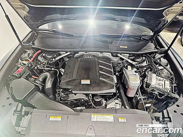Audi A6 2021 2.0 автомат (гидро), миниатюра 6