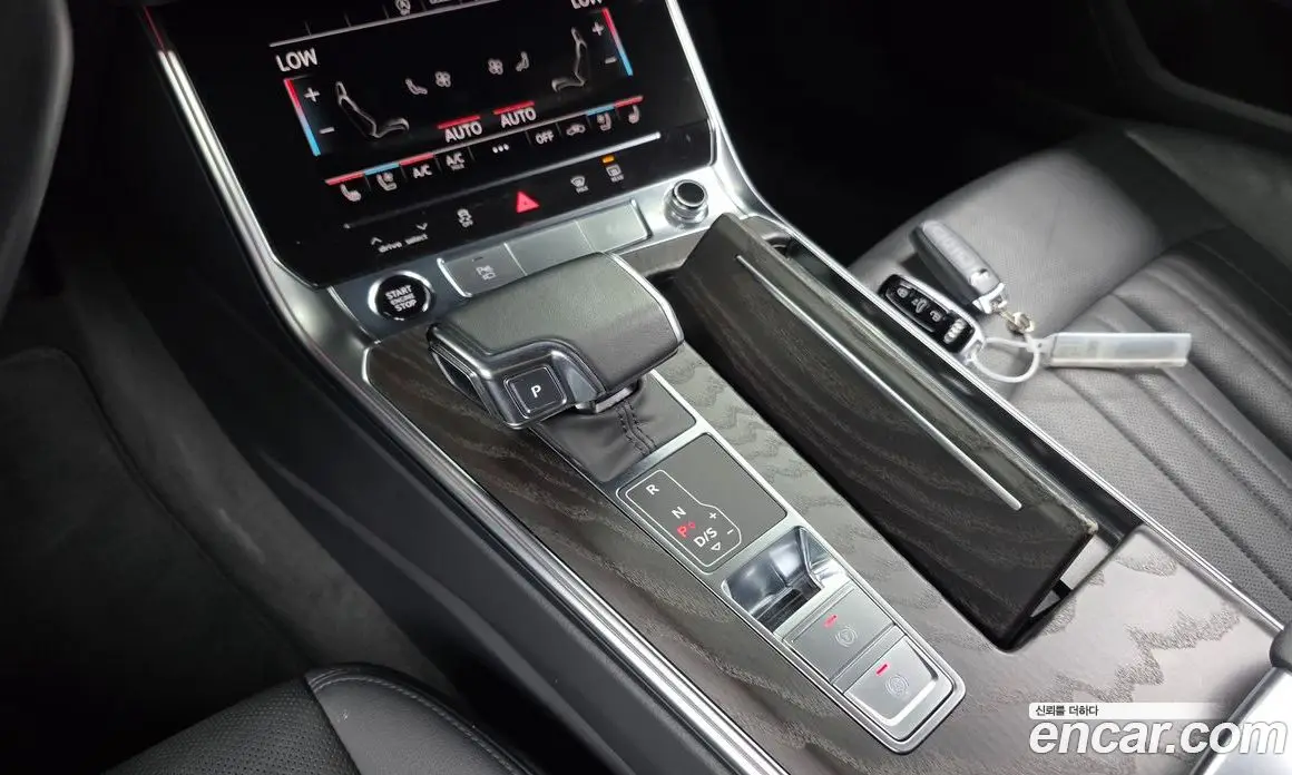 Audi A6 2021 2.0 автомат (гидро), фото 12