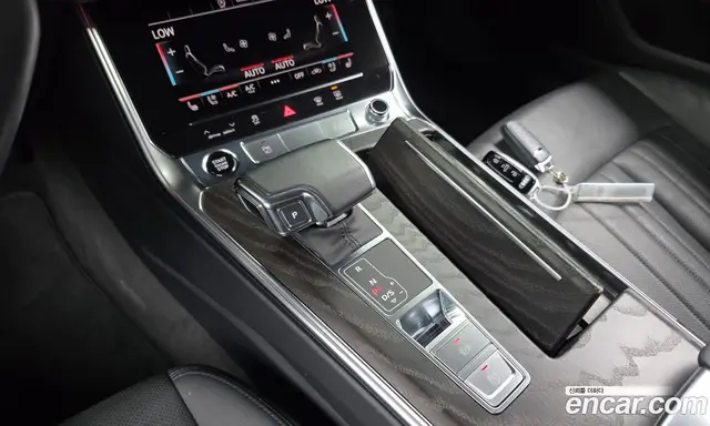 Audi A6 2021 2.0 автомат (гидро), миниатюра 12