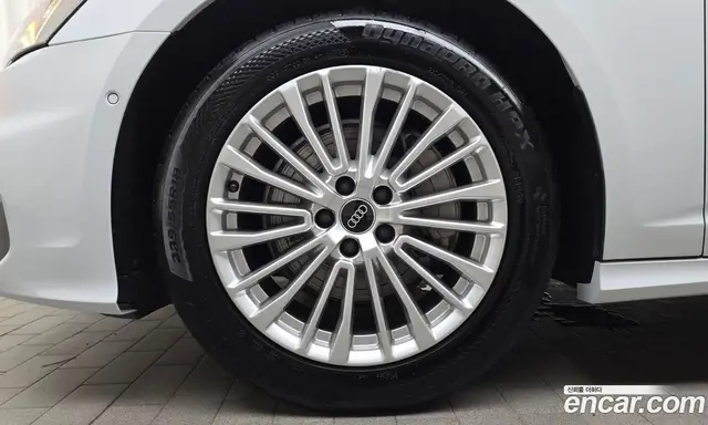 Audi A6 2021 2.0 автомат (гидро), миниатюра 5