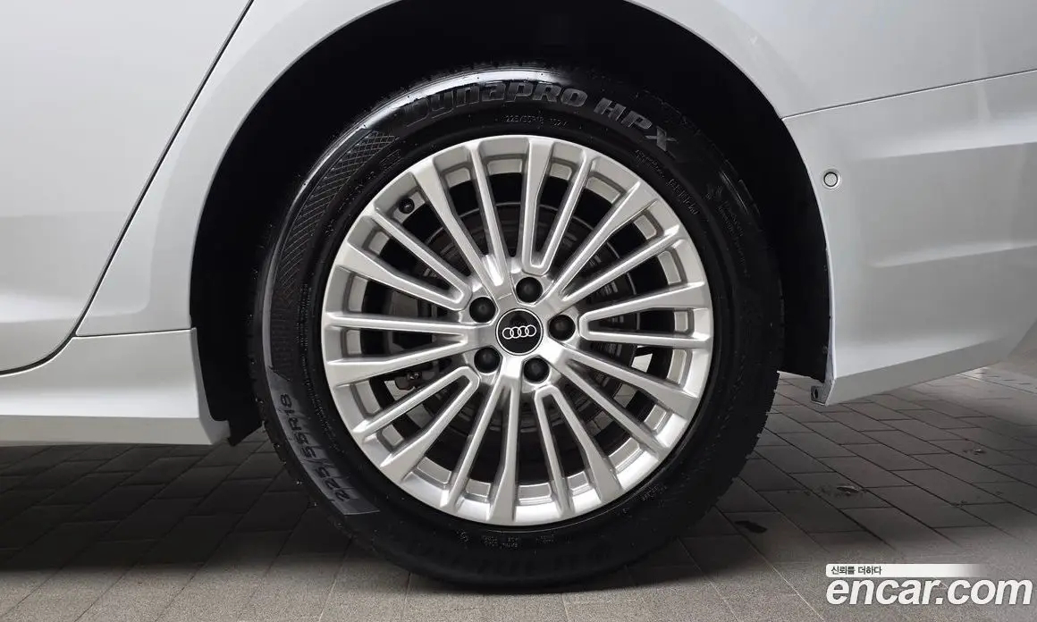 Audi A6 2021 2.0 автомат (гидро), фото 7