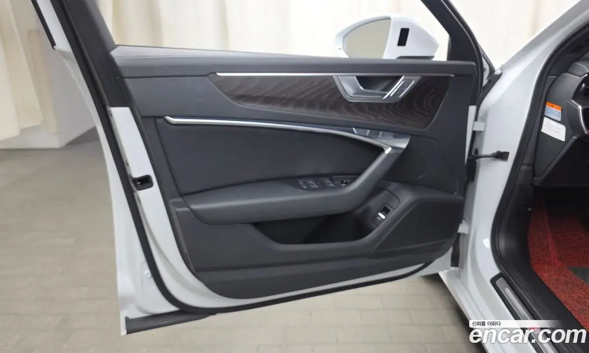 Audi A6 2021 2.0 автомат (гидро), фото 14