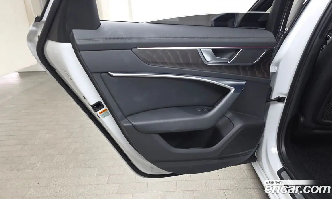 Audi A6 2021 2.0 автомат (гидро), фото 15
