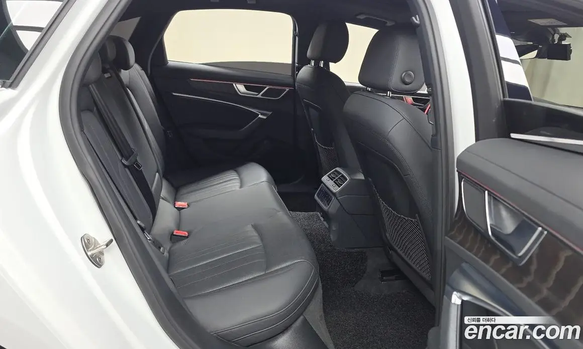 Audi A6 2021 2.0 автомат (гидро), фото 18