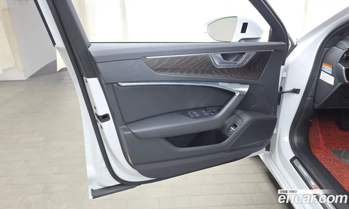 Audi A6 2021 2.0 автомат (гидро), фото 33