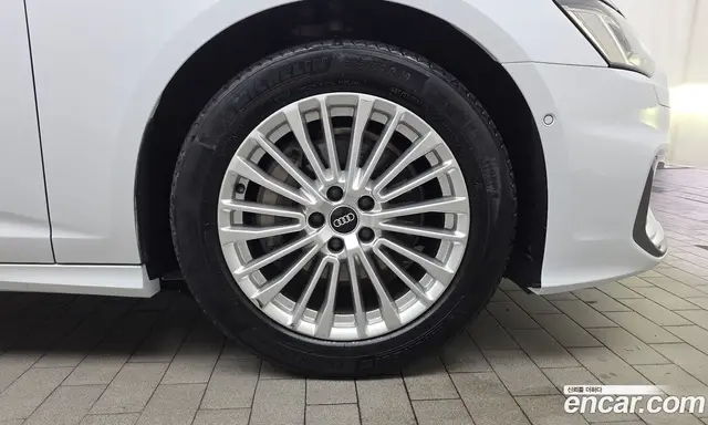 Audi A6 2021 2.0 автомат (гидро), миниатюра 7