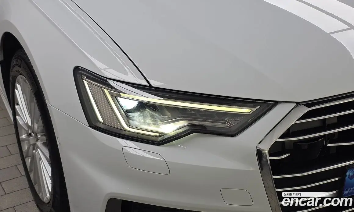 Audi A6 2021 2.0 автомат (гидро), фото 8