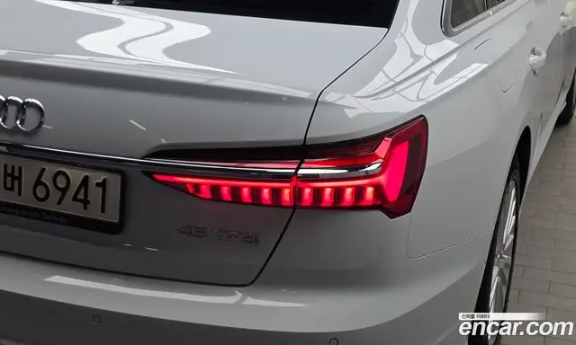 Audi A6 2021 2.0 автомат (гидро), миниатюра 9