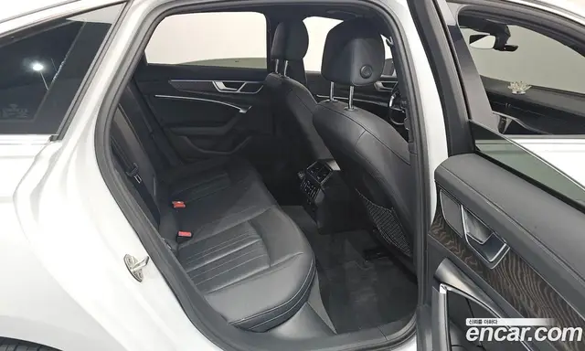 Audi A6 2022 2.0 автомат (гидро), миниатюра 12