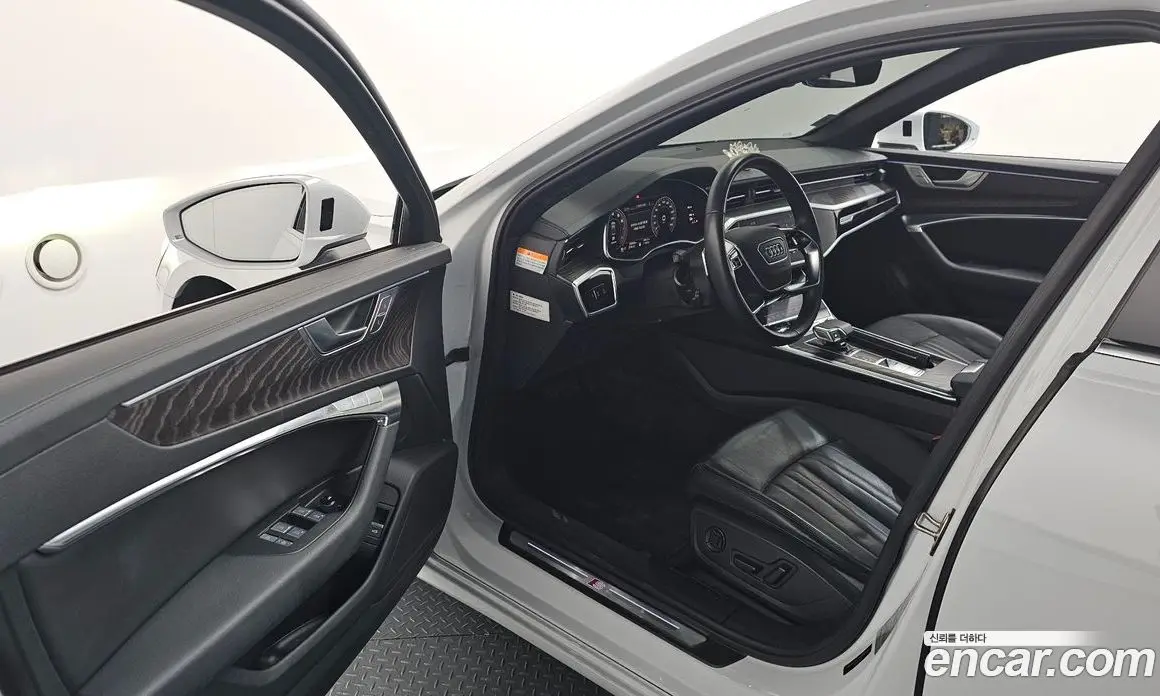 Audi A6 2022 2.0 автомат (гидро), фото 10