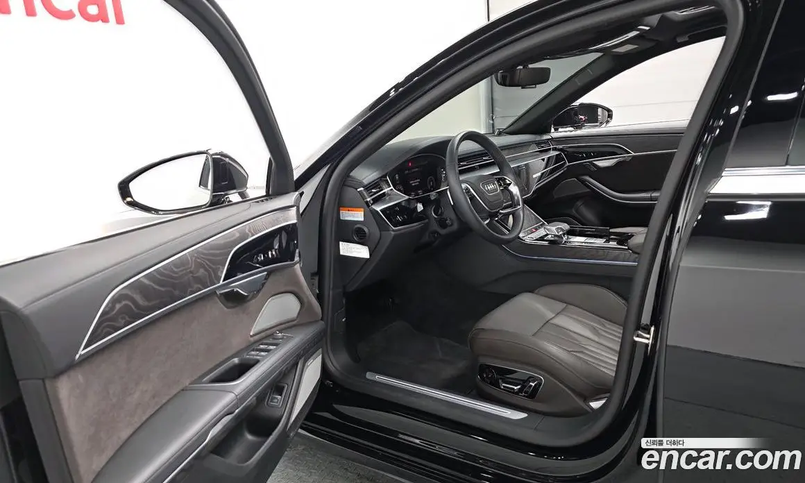 Audi A8 2023 3.0 автомат (гидро), фото 13