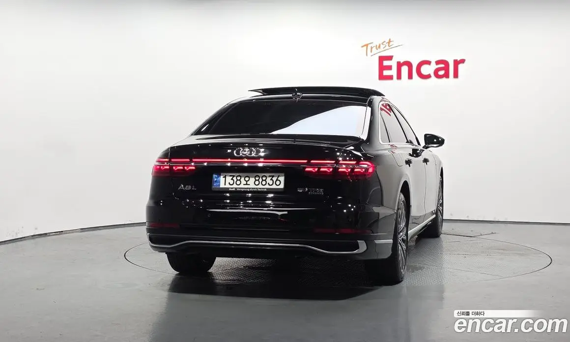 Audi A8 2023 3.0 автомат (гидро), фото 4