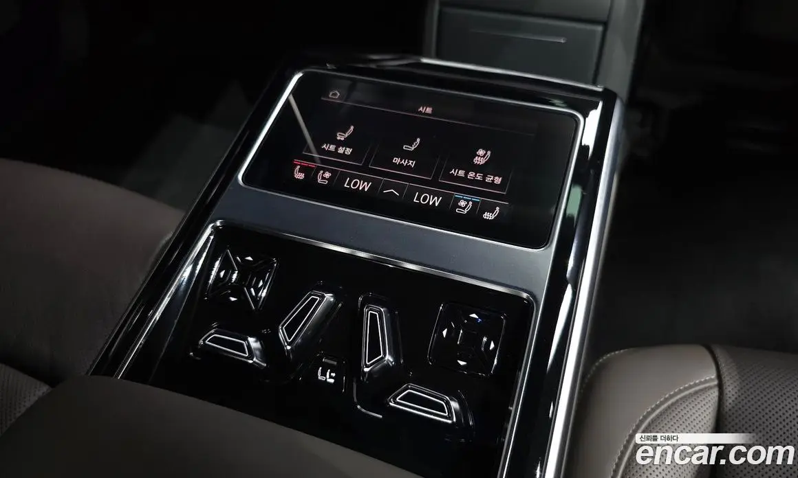 Audi A8 2023 3.0 автомат (гидро), фото 33