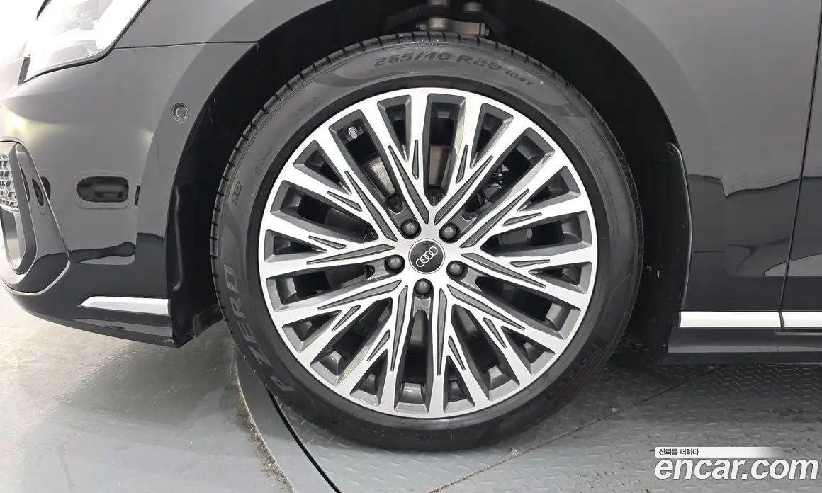Audi A8 2023 3.0 автомат (гидро), фото 5