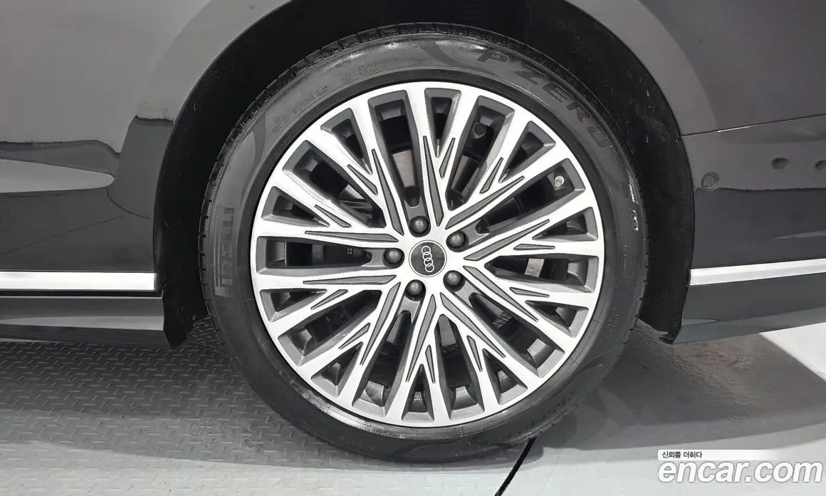 Audi A8 2023 3.0 автомат (гидро), фото 7