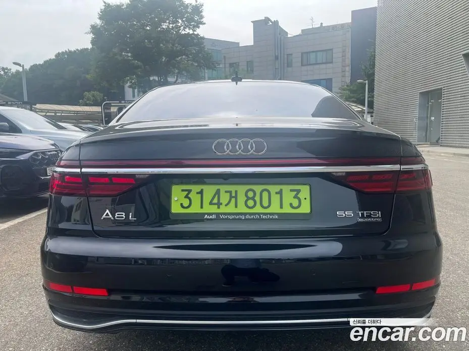 Audi A8 2023 3.0 автомат (гидро), фото 4