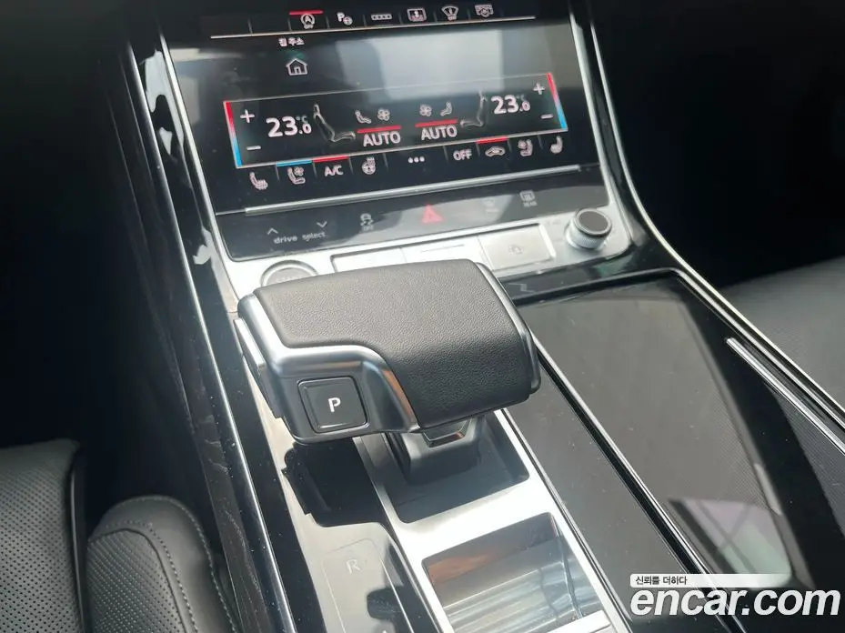 Audi A8 2023 3.0 автомат (гидро), фото 9