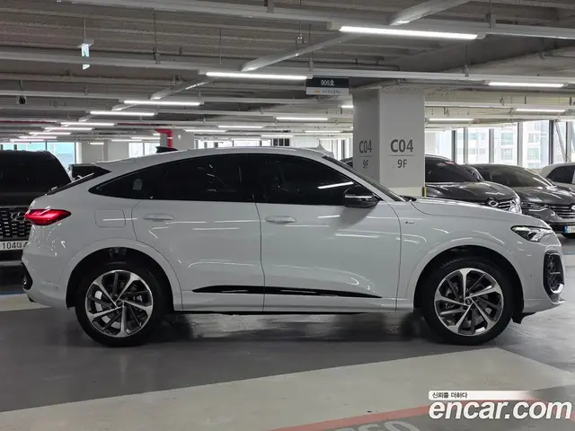 Audi Q5 2025 2.0 автомат (гидро), миниатюра 4