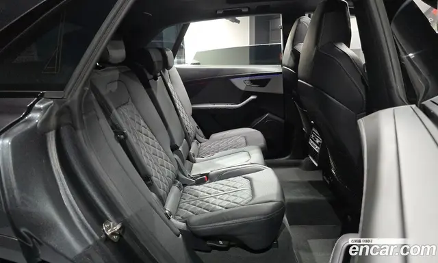 Audi Q8 2023 3.0 автомат (гидро), миниатюра 11