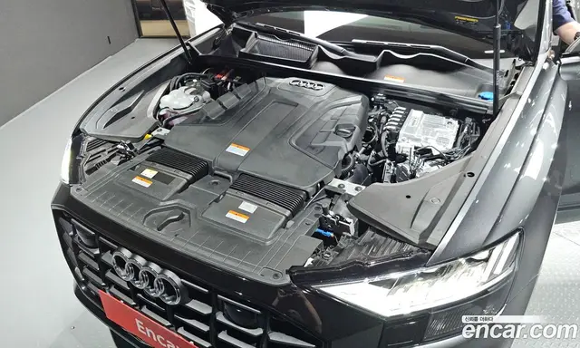 Audi Q8 2023 3.0 автомат (гидро), миниатюра 6
