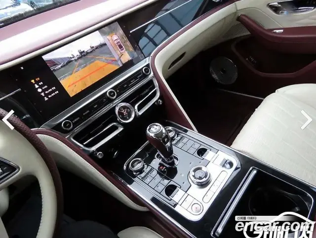 Bentley Flying Spur 2022 4.0 автомат (гидро), миниатюра 11