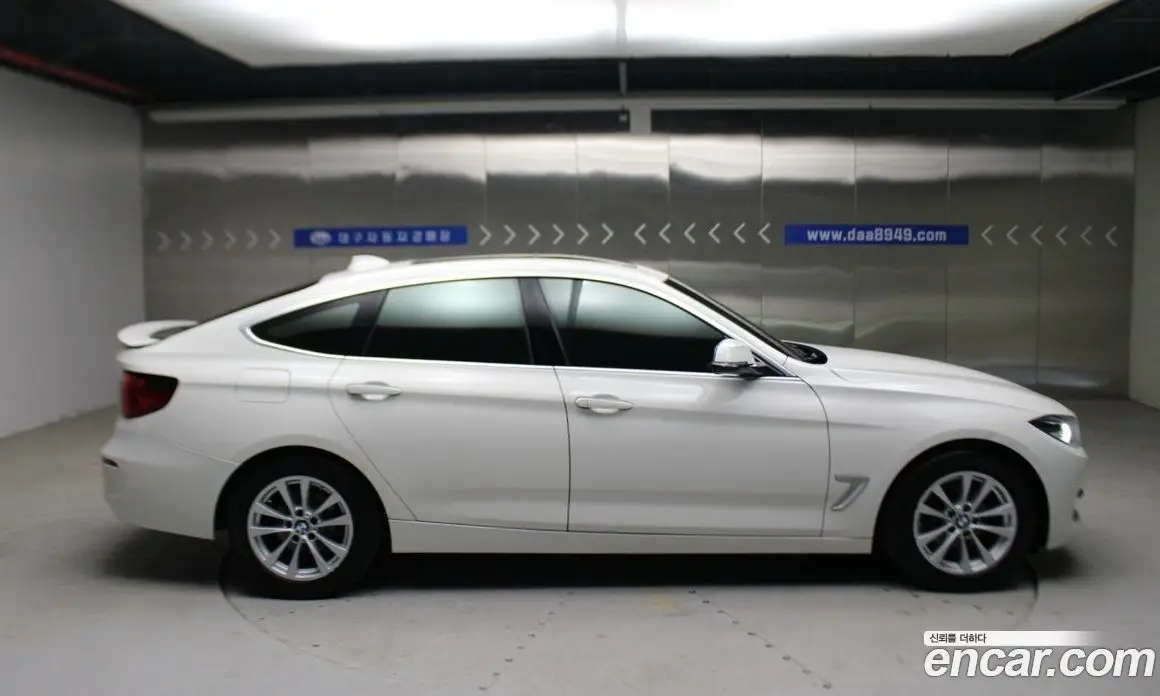 BMW 3 серия 2019 2.0 автомат (гидро), фото 18