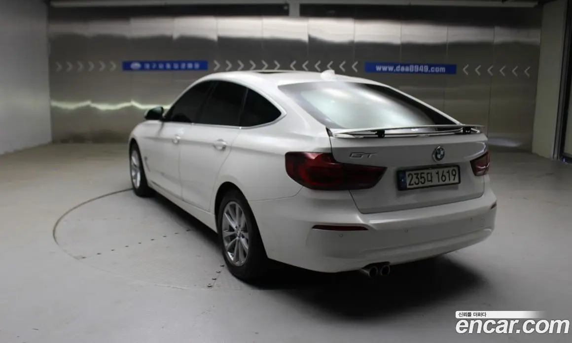 BMW 3 серия 2019 2.0 автомат (гидро), фото 20