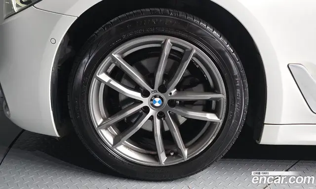 BMW 5 серия 2017 2.0 автомат (гидро), миниатюра 5