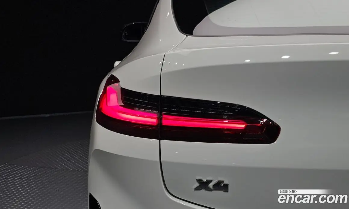 BMW X4 2025 3.0 автомат (гидро), фото 9