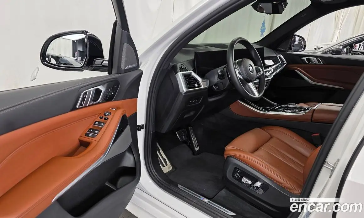 BMW X5 2023 3.0 автомат (гидро), фото 13
