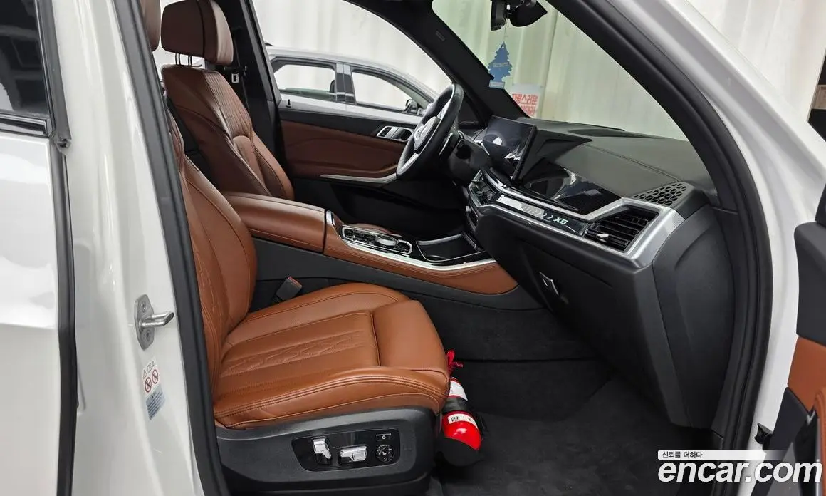 BMW X5 2023 3.0 автомат (гидро), фото 16