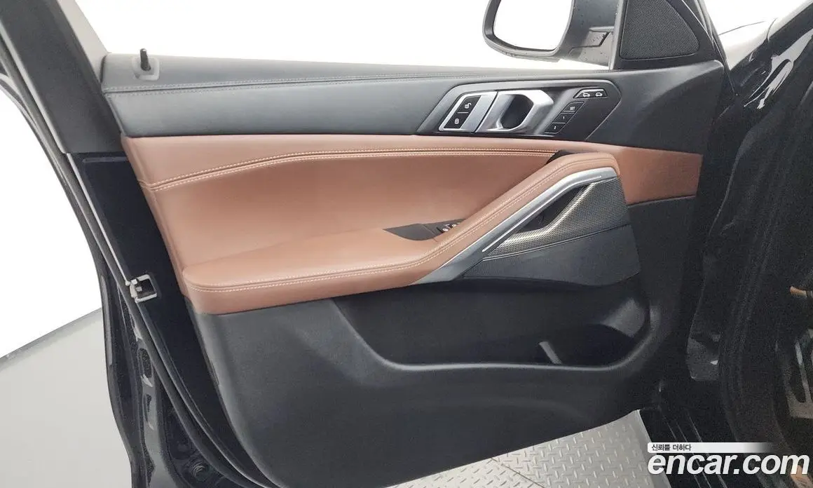BMW X6 2022 3.0 автомат (гидро), фото 14