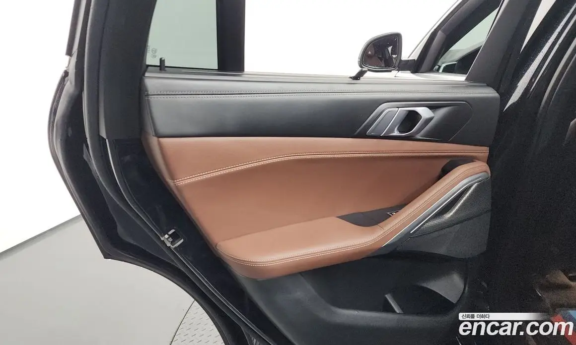 BMW X6 2022 3.0 автомат (гидро), фото 15