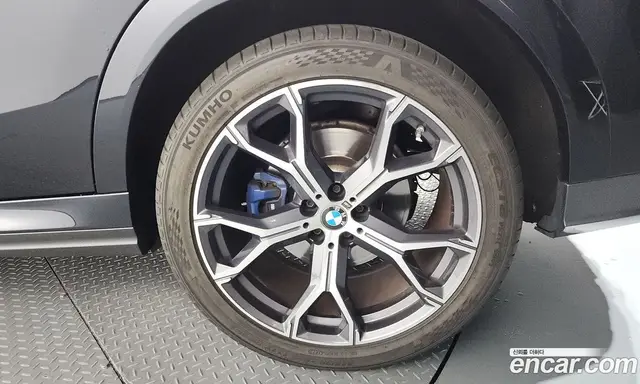 BMW X6 2022 3.0 автомат (гидро), миниатюра 7