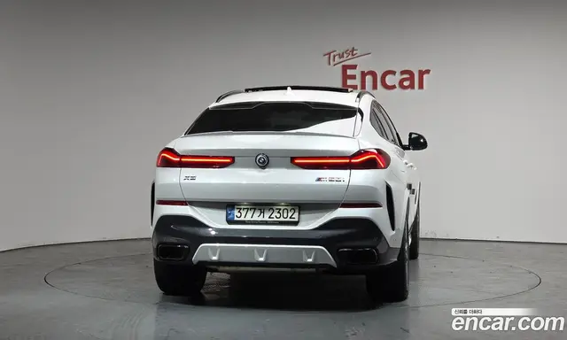 BMW X6 2023 4.4 автомат (гидро), миниатюра 3