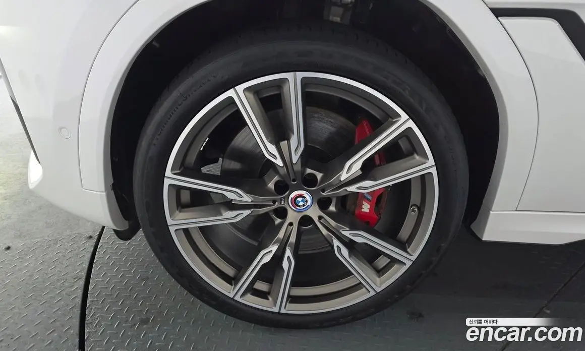 BMW X6 2023 4.4 автомат (гидро), фото 4