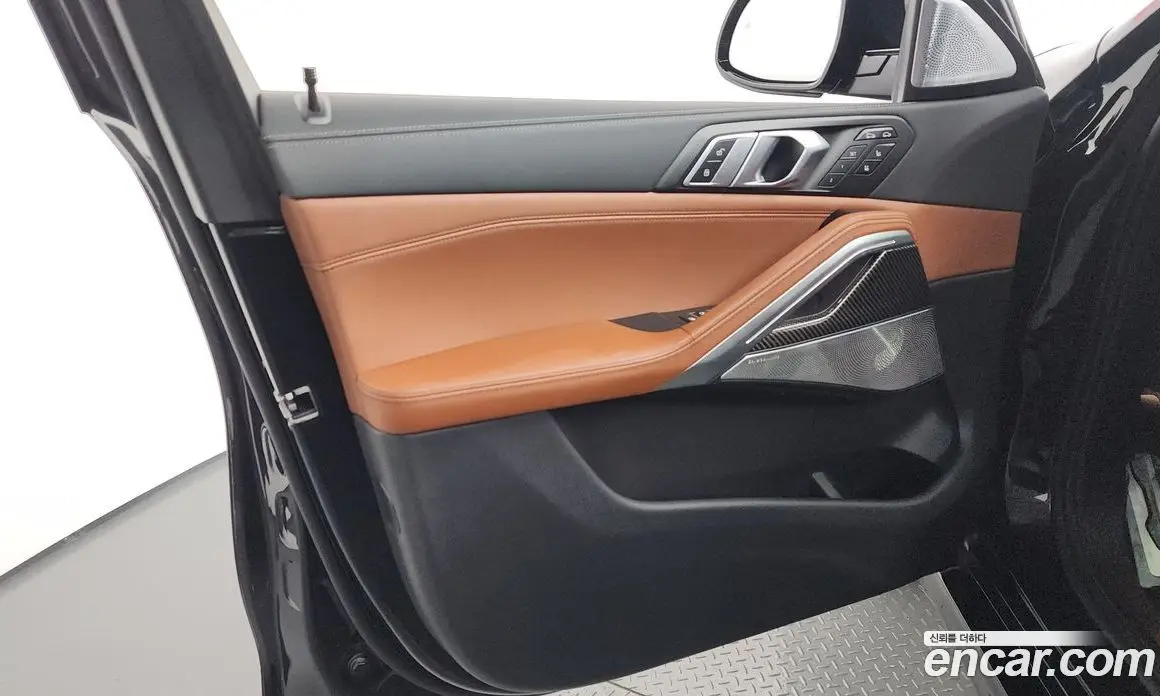 BMW X6 2024 4.4 автомат (гидро), фото 14